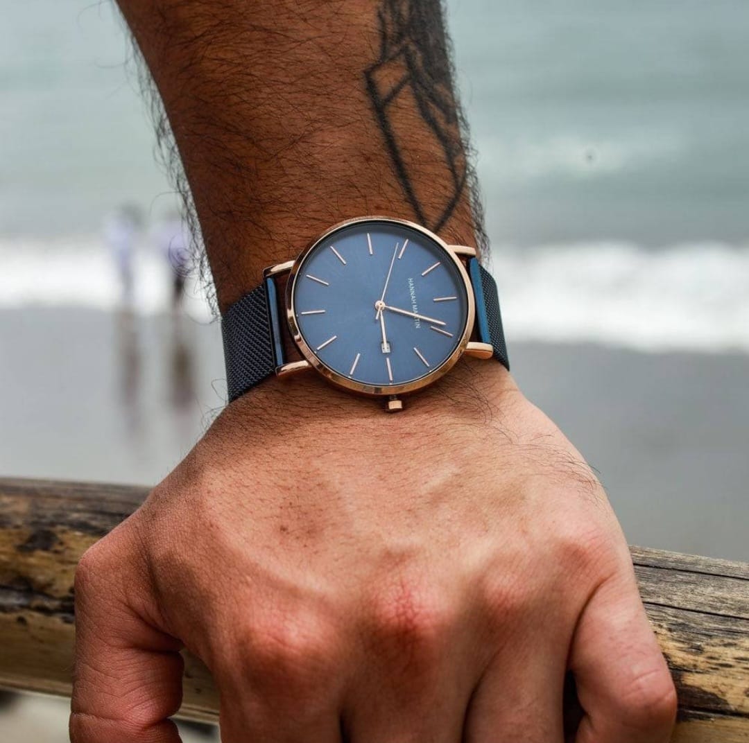 𝗥𝗘𝗟𝗢𝗝 𝗛𝗔𝗡𝗡𝗔𝗛 𝗠𝗔𝗥𝗧𝗜𝗡 𝗕𝗟𝗨𝗘 𝗔𝗡𝗗 𝗚𝗢𝗟𝗗